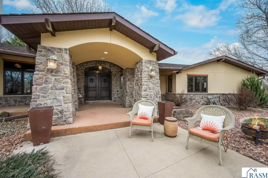 60639 211th Street, Eagle Lake, MN 56024 - #2