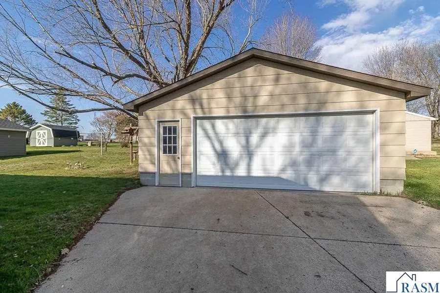1810 N Garden Street, New Ulm, MN 56073 - #2