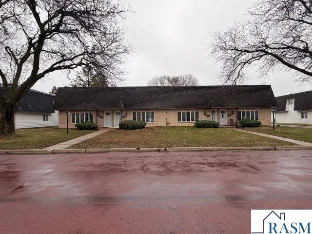 412 Holly Lane, Mankato, MN 56001 - #2