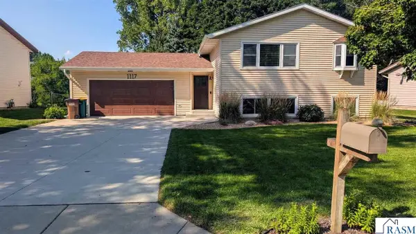 1117 Eastgate Road, Albert Lea, MN 56007