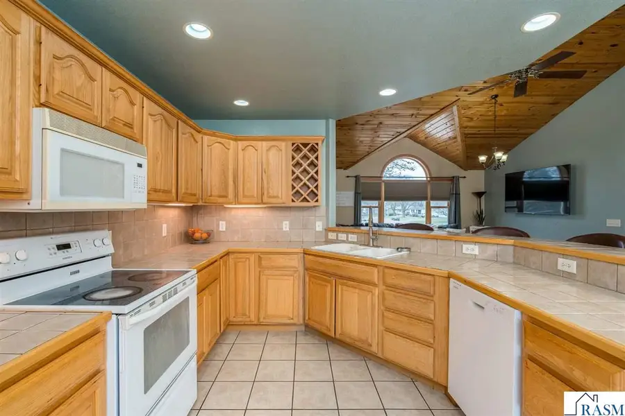 1101 SE 8th Street, Waseca, MN 56093 - #3