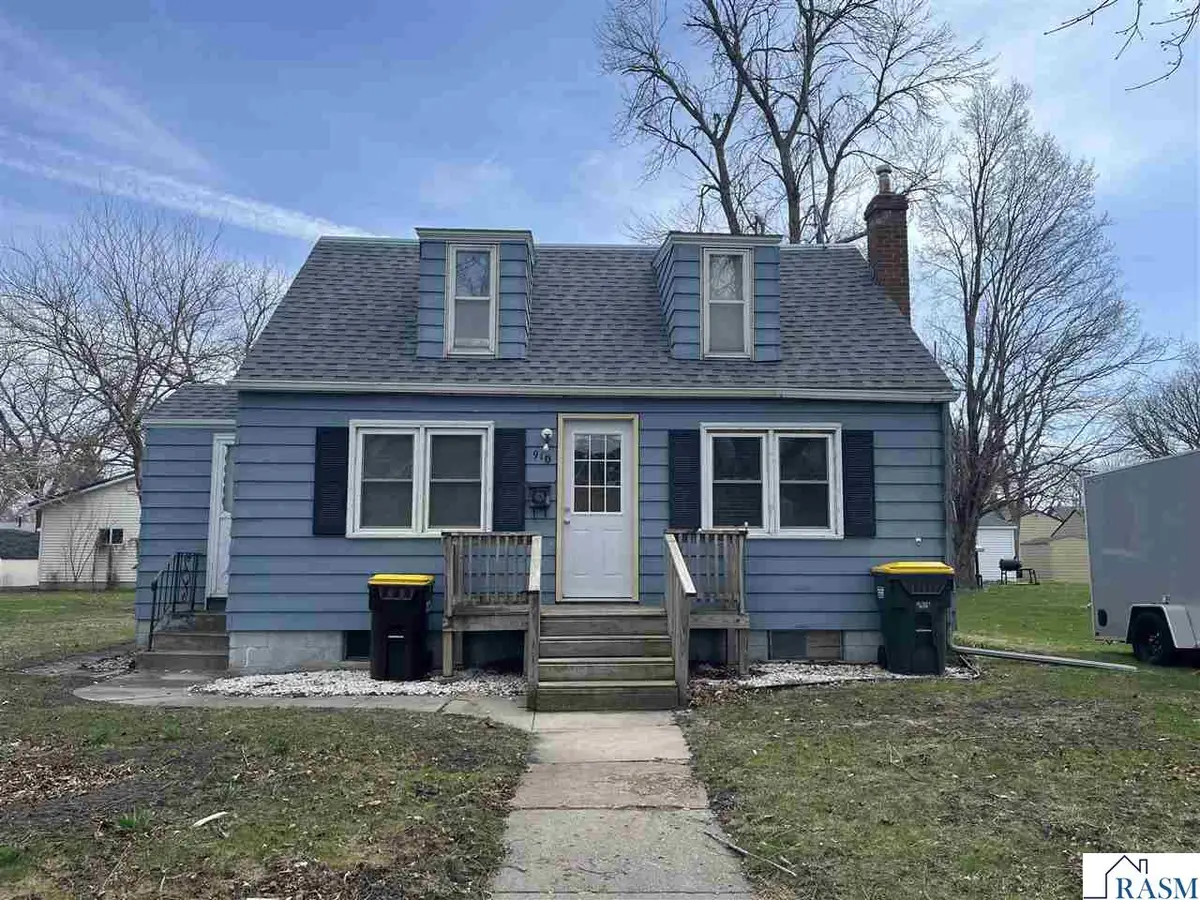 910 N 5th Street, Saint James, MN 56081 - #1