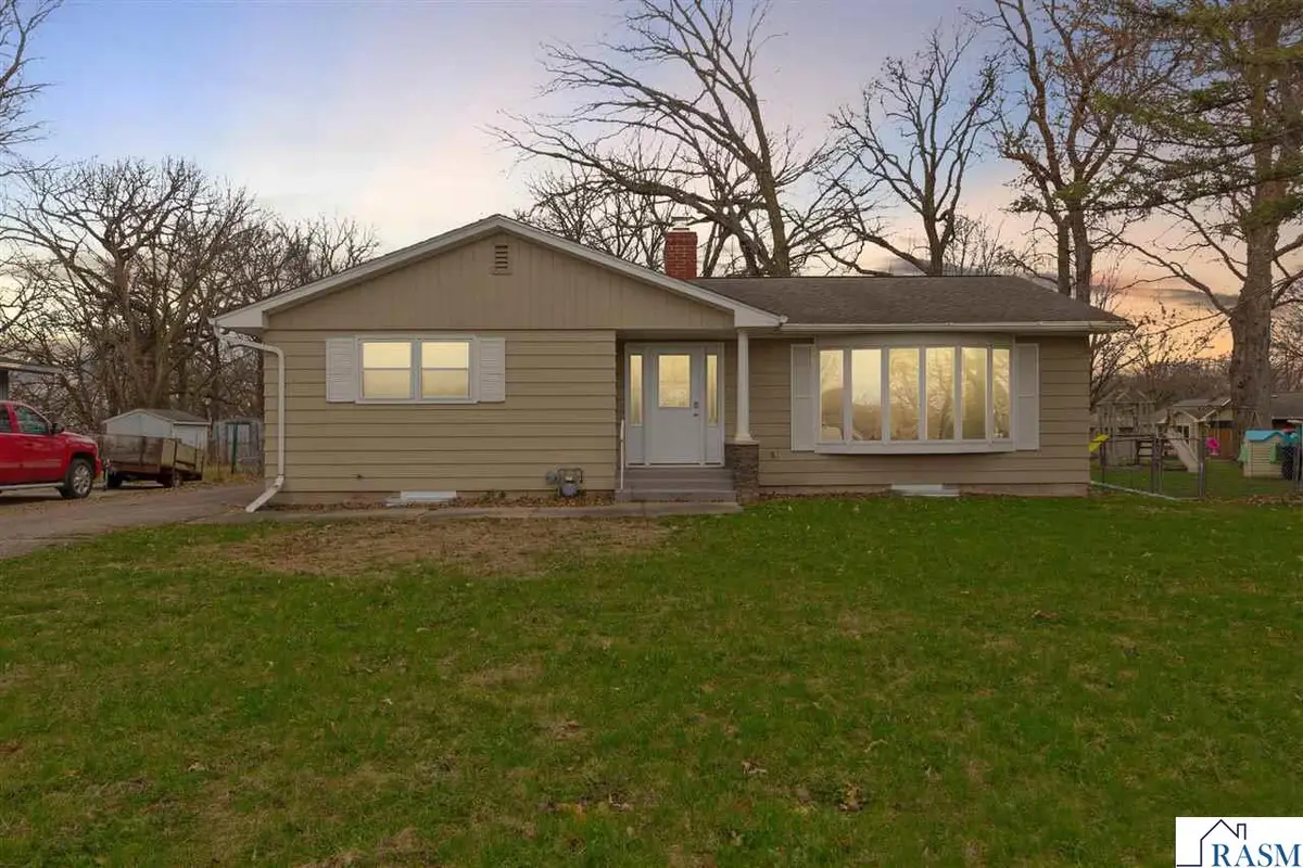 1016 Summit Avenue, New Ulm, MN 56073 - #1