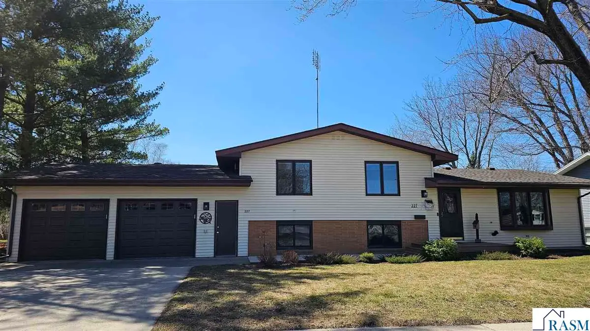 227 Hazelwood Avenue, New Ulm, MN 56073 - #1