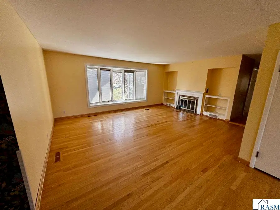 724 W Nassau Street, Saint Peter, MN 56082 - #3