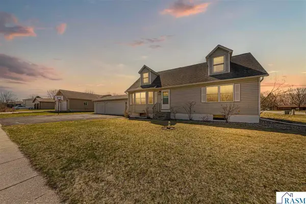 549 Marie Lane, North Mankato, MN 56003