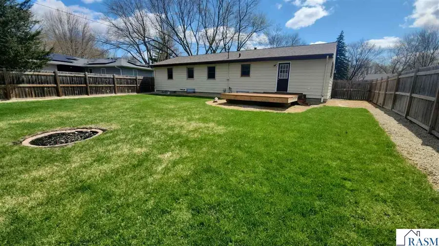 128 S Belmont Drive, Mankato, MN 56001 - #2