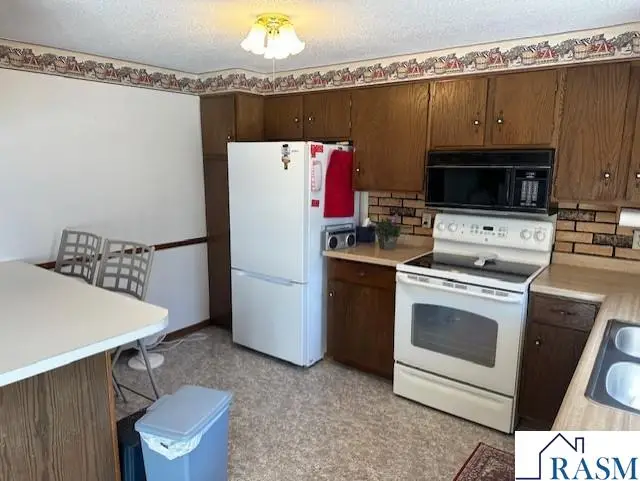 34851 Arrowwood Drive, Kasota, MN 56050 - #2