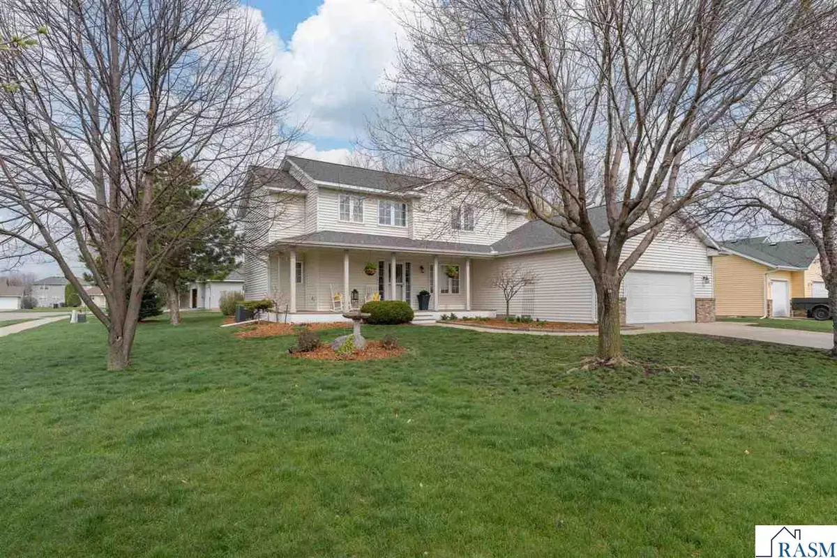 2119 Burnett Lane, North Mankato, MN 56003 - #1