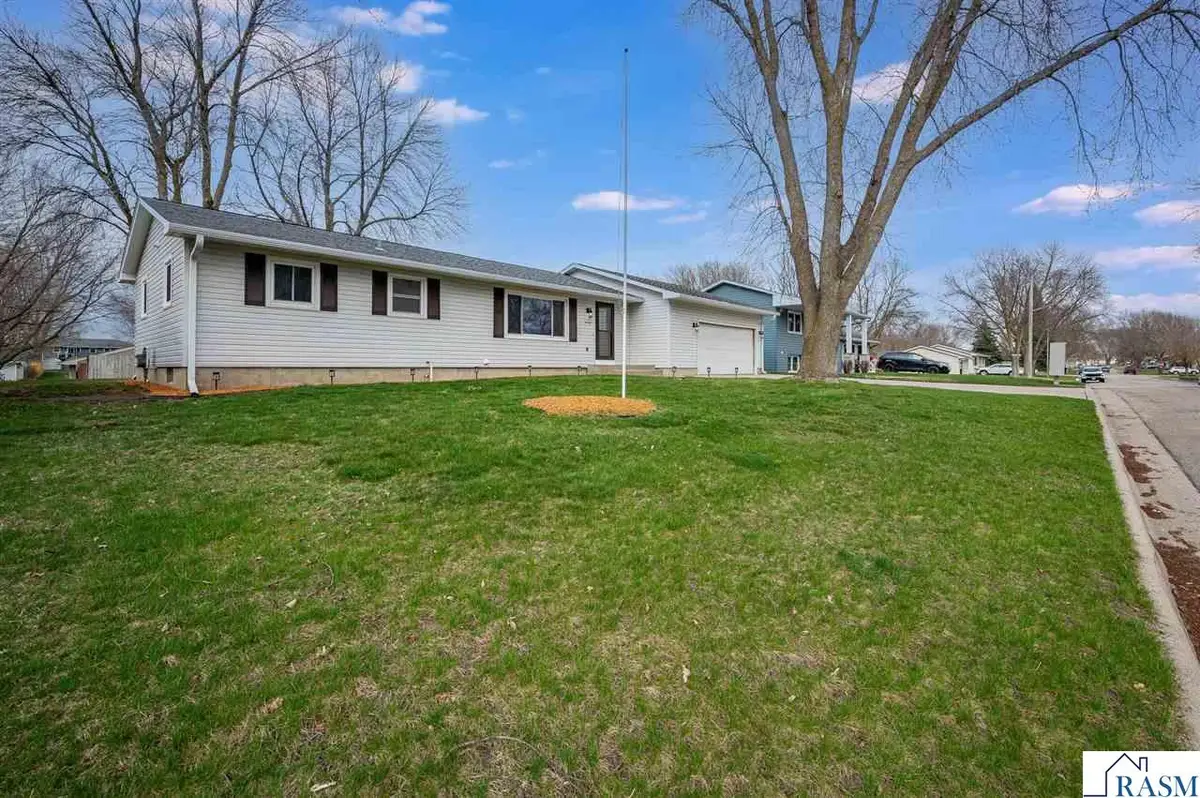 406 Linda Drive, Eagle Lake, MN 56024 - #1