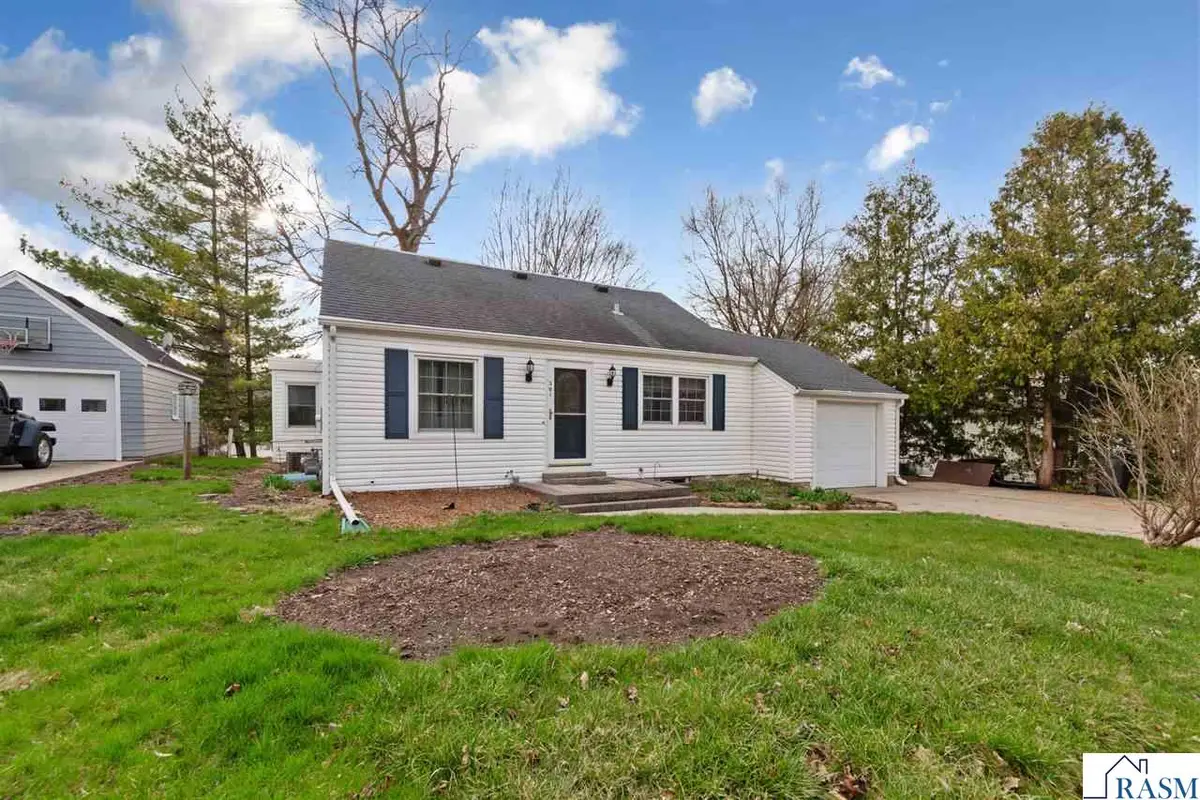 301 James Avenue, Mankato, MN 56001 - #1