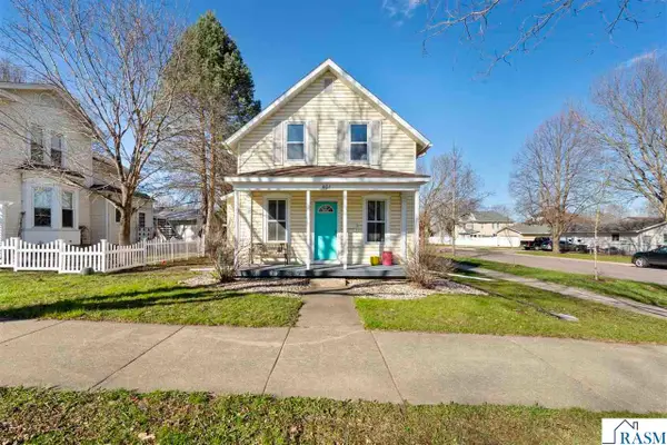 401 W Grace Street, St. Peter, MN 56082