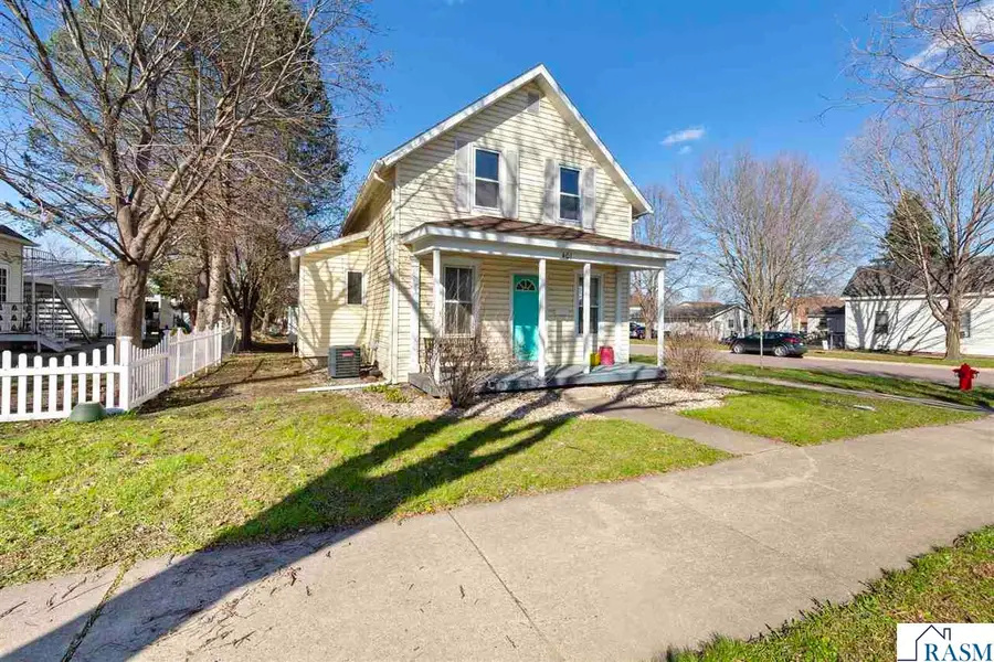 401 W Grace Street, Saint Peter, MN 56082 - #2