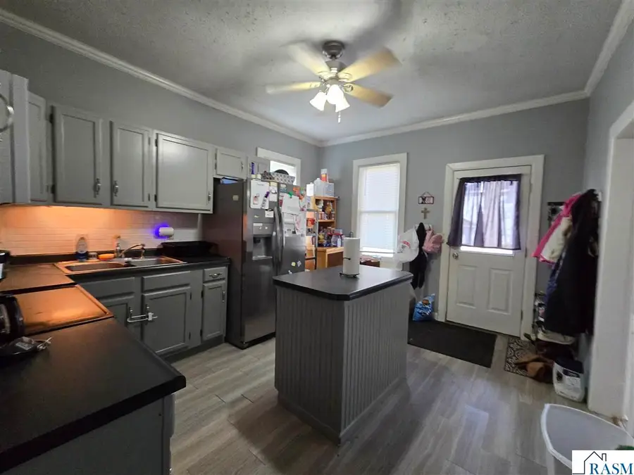 711 SE 3rd Avenue, Waseca, MN 56093-3405 - #3