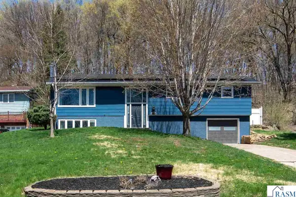 492 Marvin Boulevard, North Mankato, MN 56003