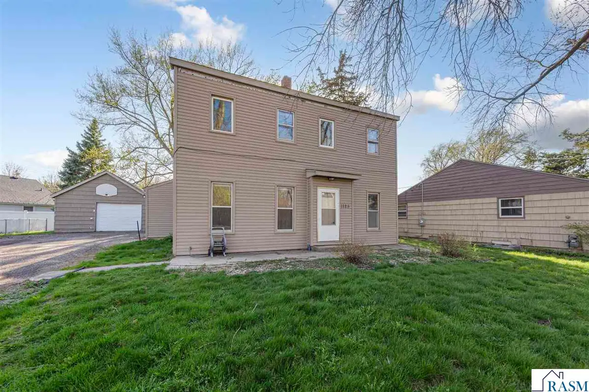 1125 Warren Street, Mankato, MN 56001 - #1