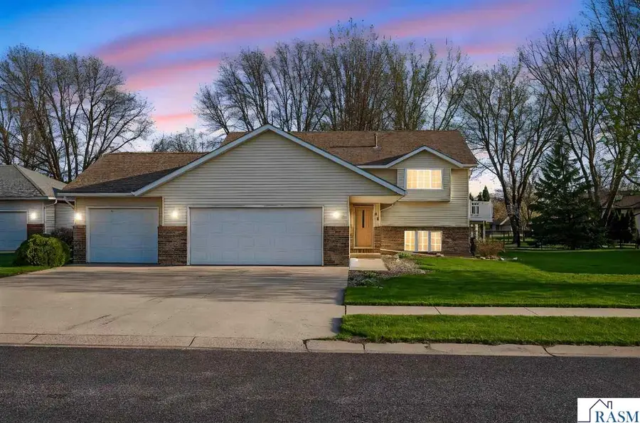 18 La Mar Court, North Mankato, MN 56003 - #3