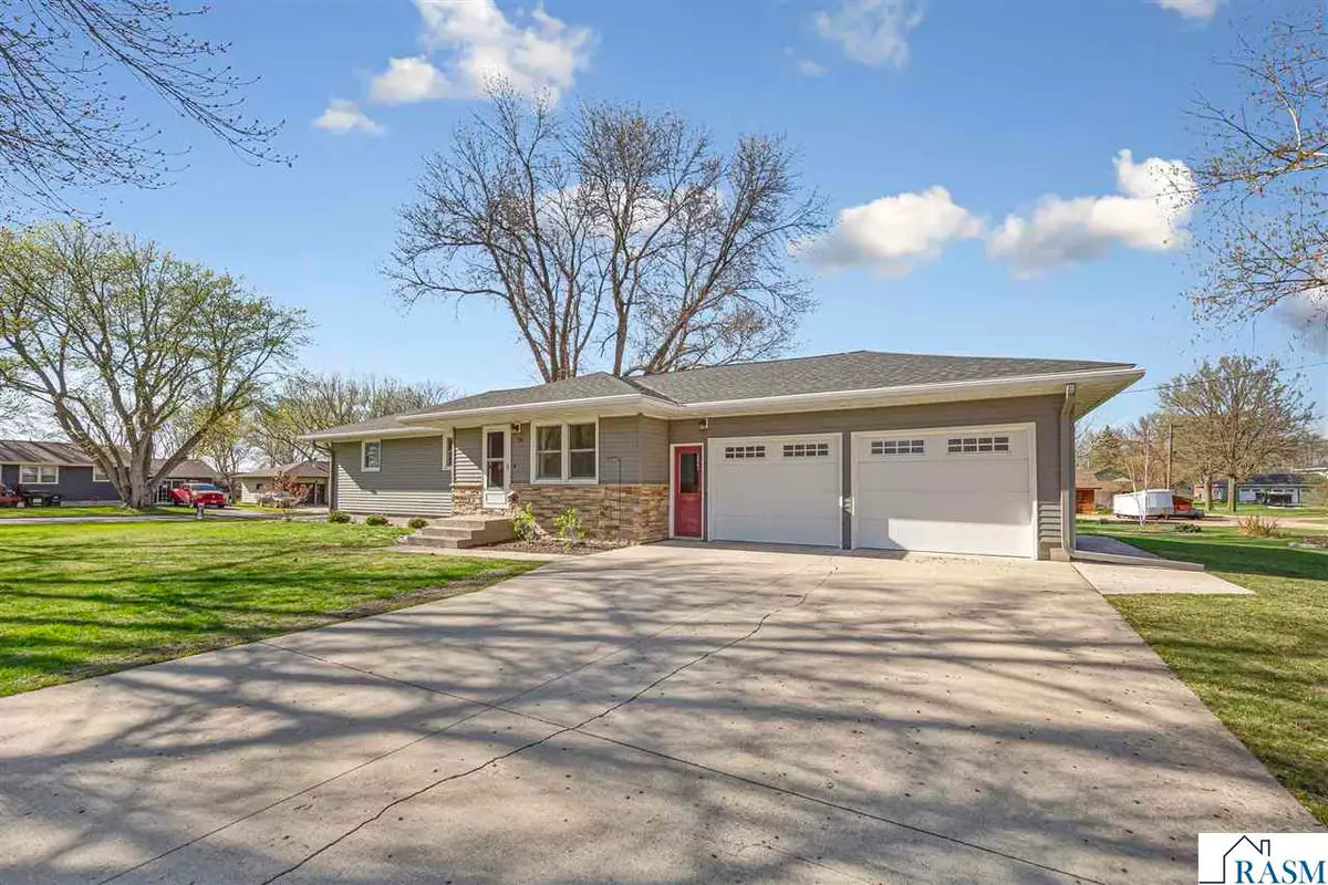 818 Lincoln Street, Gaylord, MN 55334 - #1