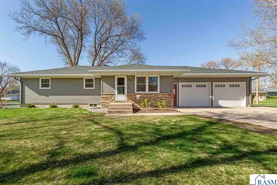 818 Lincoln Street, Gaylord, MN 55334 - #2