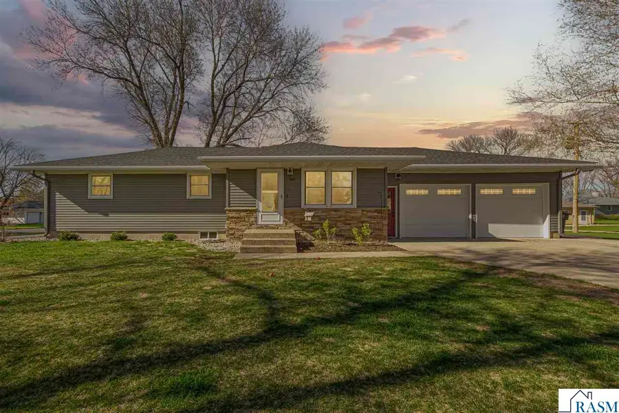 818 Lincoln Street, Gaylord, MN 55334 - #3