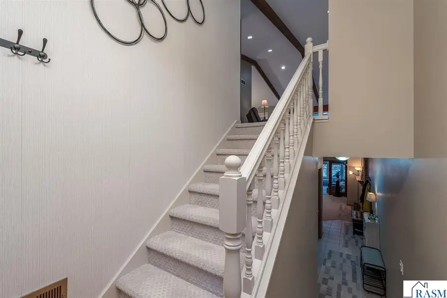 1501 Squirrels Nest Road, Kasota, MN 56050 - #2