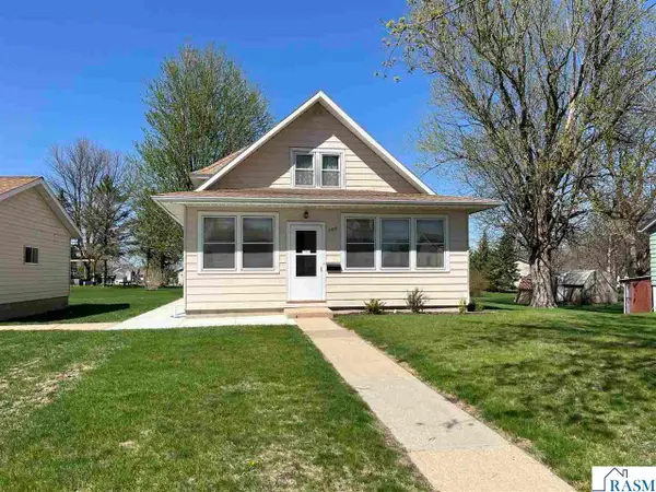 101 8th Avenue North, St. James, MN 56081