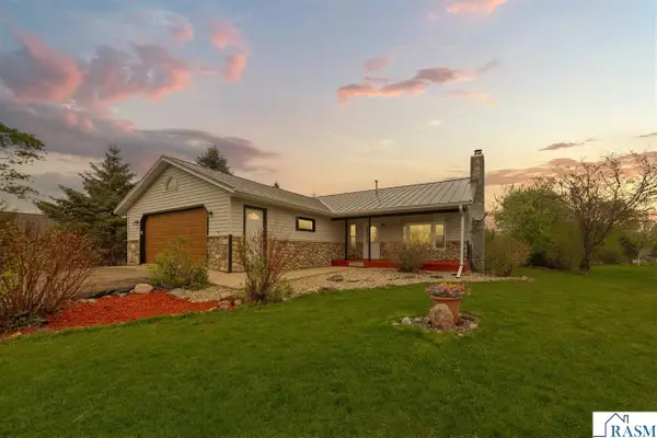 30 Winnebago Circle, St. Clair, MN 56080