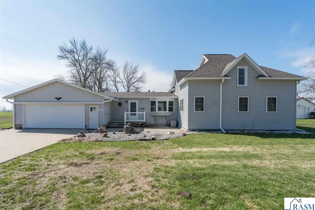 301 W South Street, Amboy, MN 56010 - #1