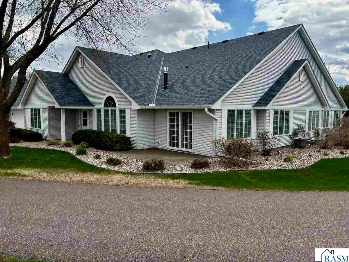 1201 Rockbend Parkway, Saint Peter, MN 56082 - #1