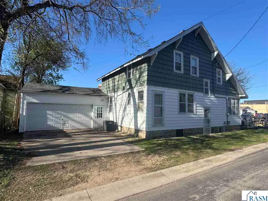 313 Range Street, North Mankato, MN 56003 - #2