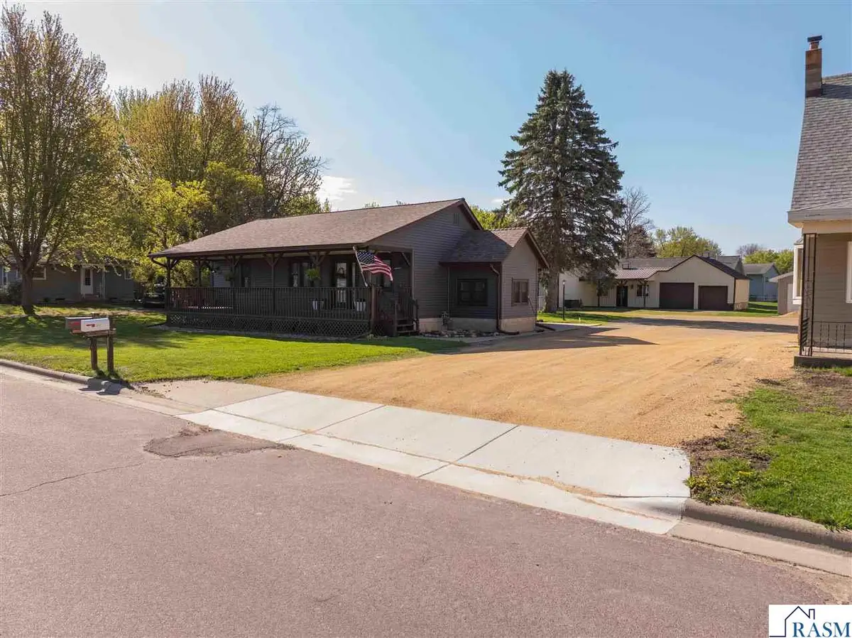 317 E South Street, Janesville, MN 56093 - #1