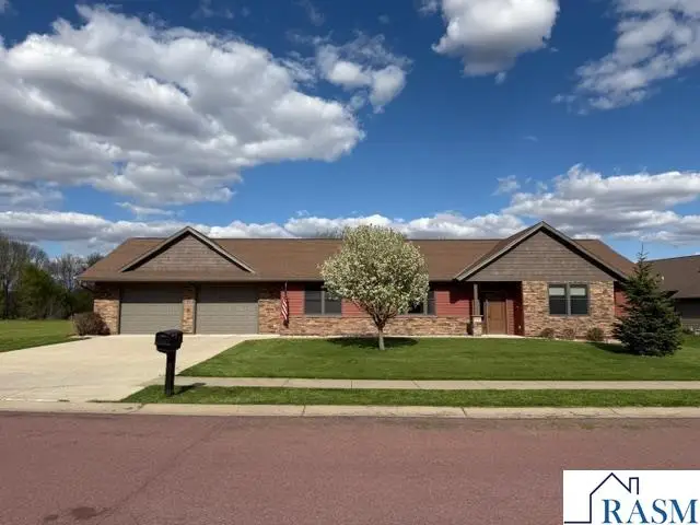 153 Creekside Drive, Mankato, MN 56001 - #1
