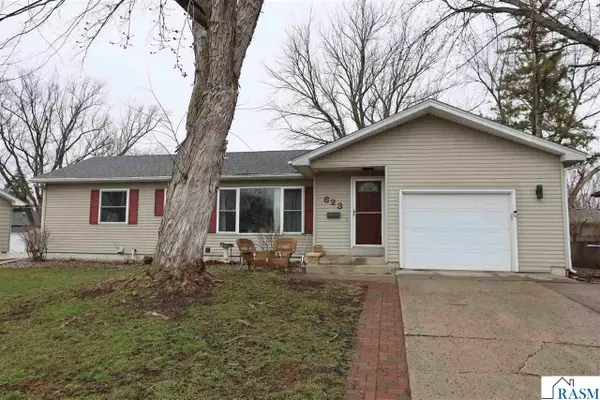 623 Washington Avenue, Fairmont, MN 56031