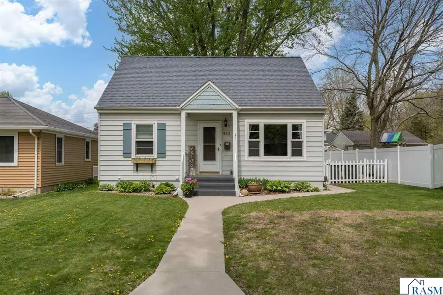 410 W 11th Street, Mankato, MN 56001 - #2