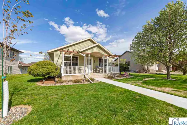 2114 York Street, St. Peter, MN 56082