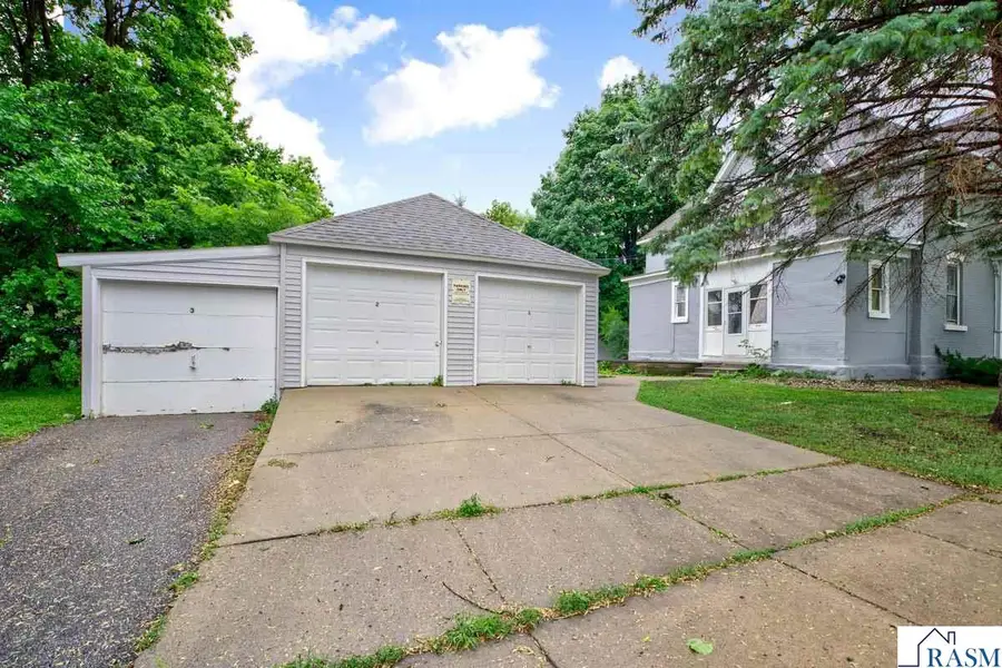 1104 N 5th Street, Mankato, MN 56001 - #3