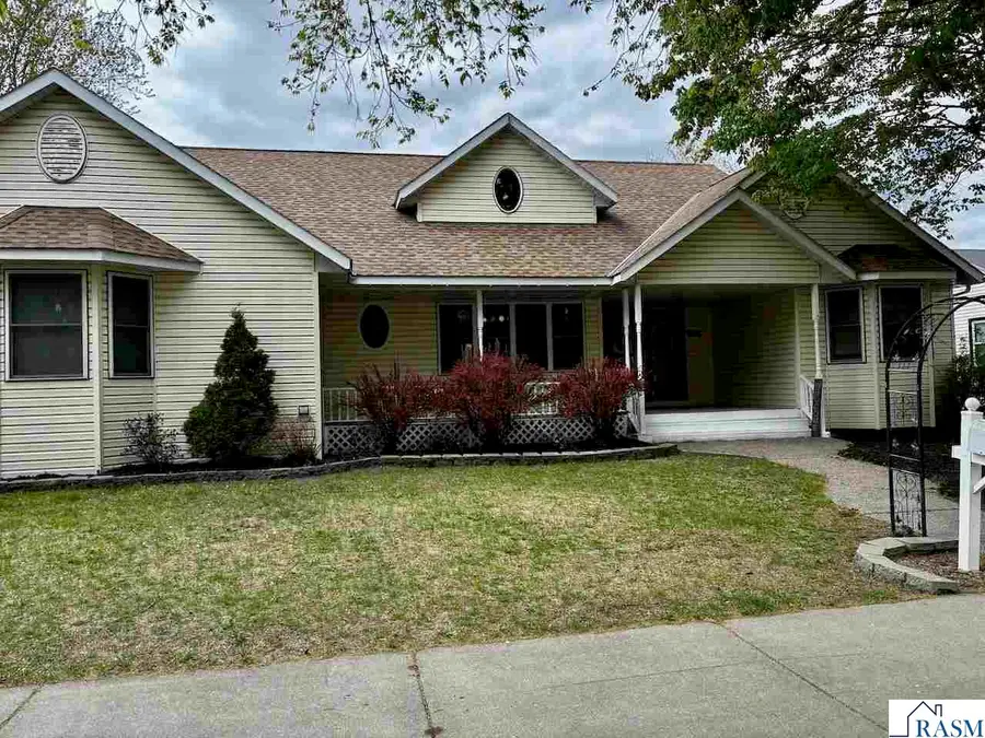 702 N 4th Street, Saint Peter, MN 56082 - #2