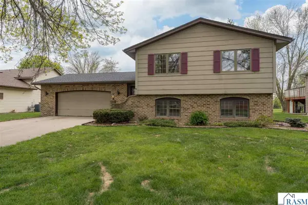 109 Cameo Lane, Mankato, MN 56001