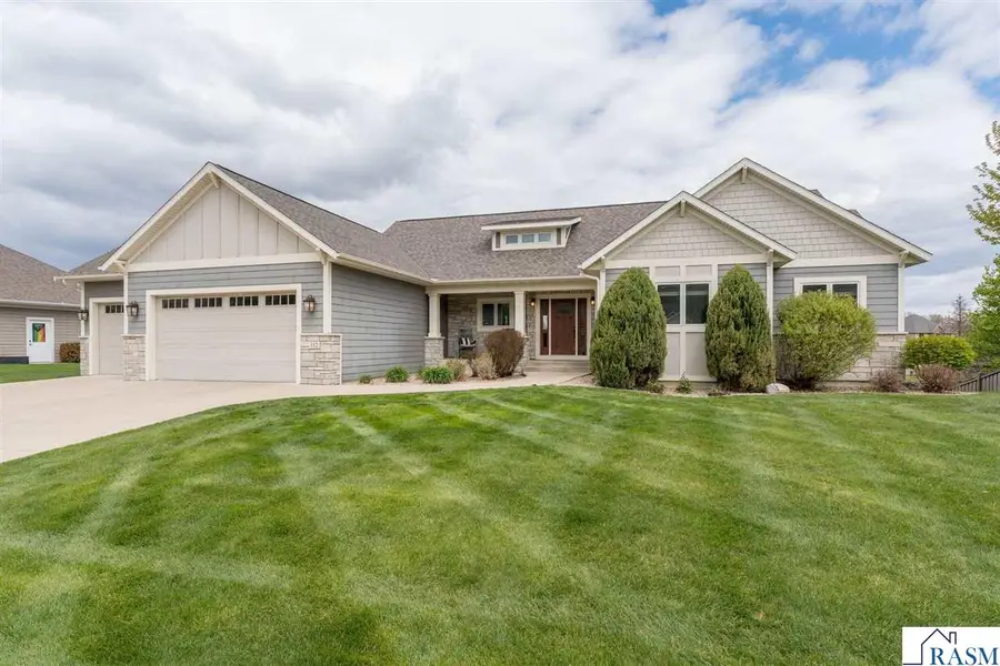 112 Hidden Oaks Circle, Mankato, MN 56001 - #2