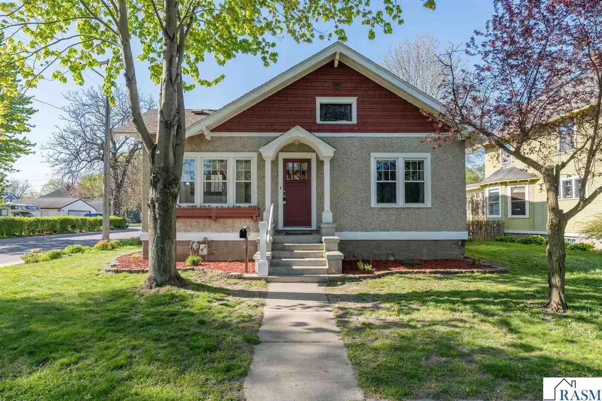 501 Nicollet Avenue, North Mankato, MN 56003 - #1