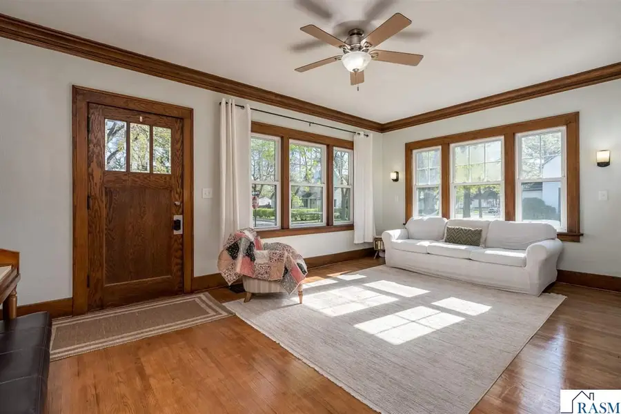 501 Nicollet Avenue, North Mankato, MN 56003 - #2