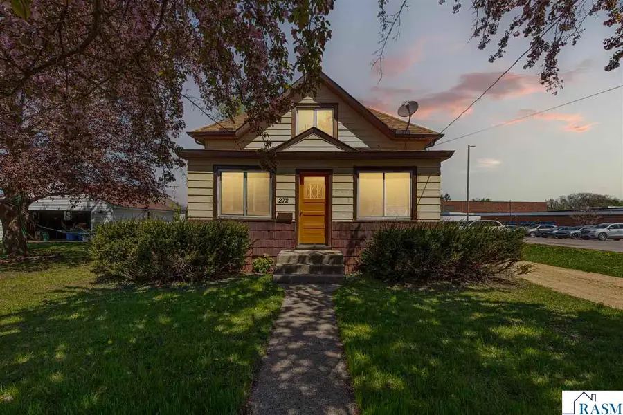 272 W Tyrone Street, Le Center, MN 56057 - #2