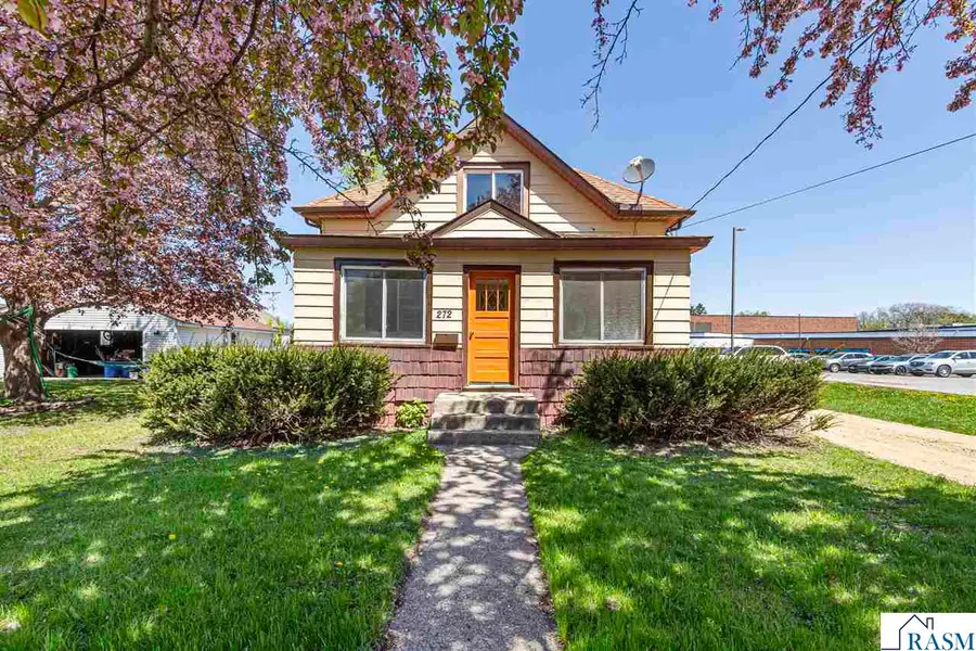 272 W Tyrone Street, Le Center, MN 56057 - #3