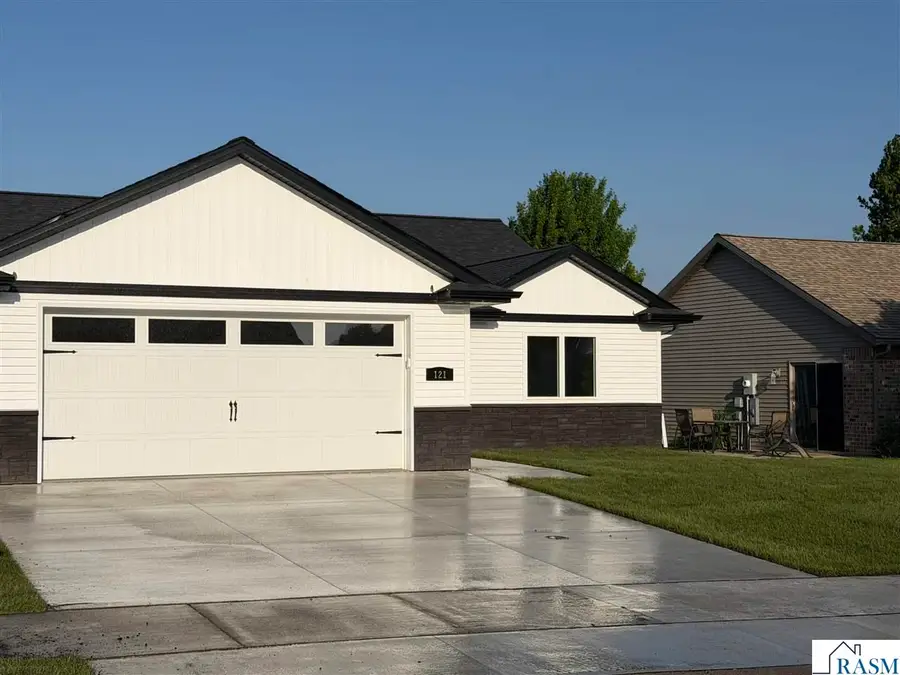 121 Copper Village Circle, Mankato, MN 56001 - #3