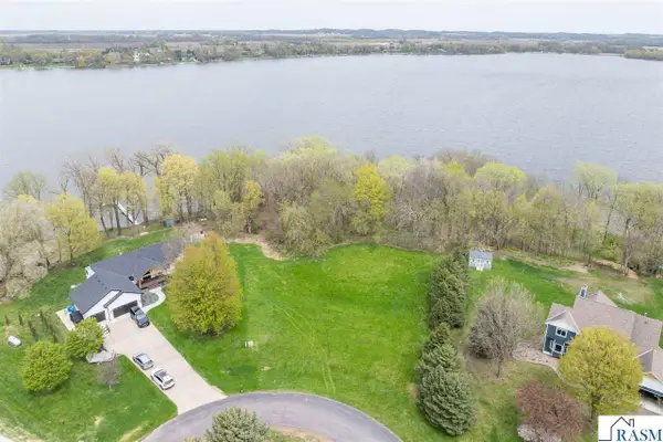 114 East Bay Drive, Madison Lake, MN 56063