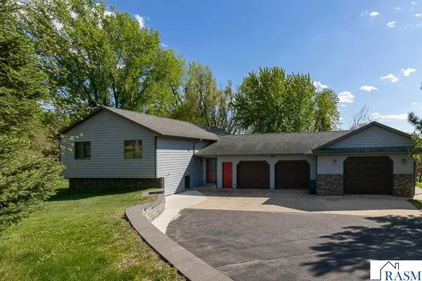 61785 Sunset Lane, New Ulm, MN 56073