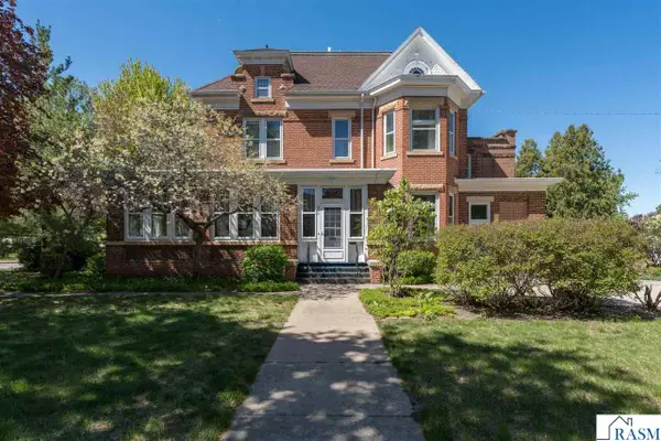 800 Center Street, New Ulm, MN 56073