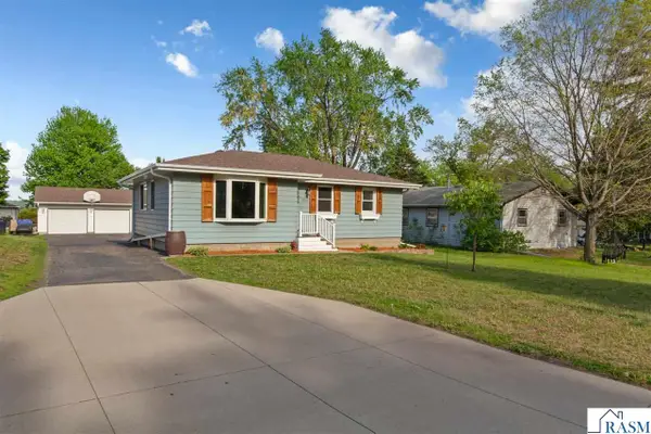 1309 N Washington Avenue, St. Peter, MN 56082