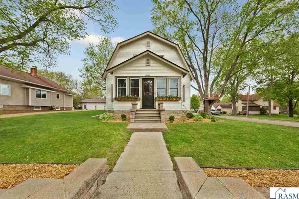 341 E Prince, Lake Crystal, MN 56055