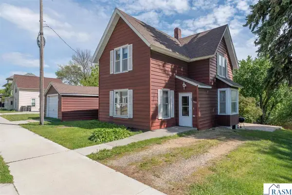 509 Walnut Avenue, Madison Lake, MN 56063